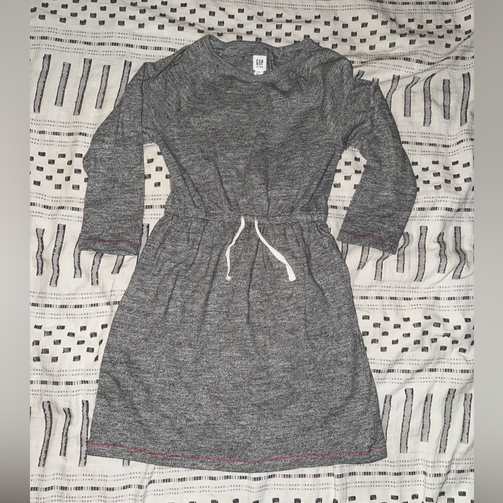 GAP kids casual play dress with sleeves and tie waist